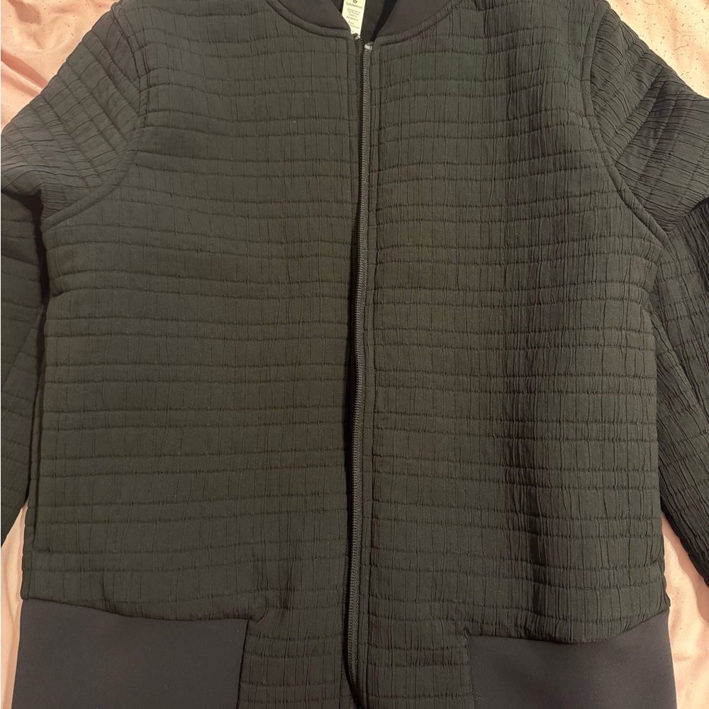 Lululemon Women's non stop Black Bomber reversible Jacket size 6 NWOT - Picture 4 of 13
